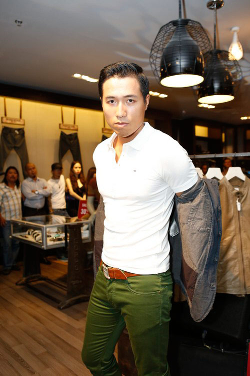 Thanh Hoài sexy với váy lệch vai - 11