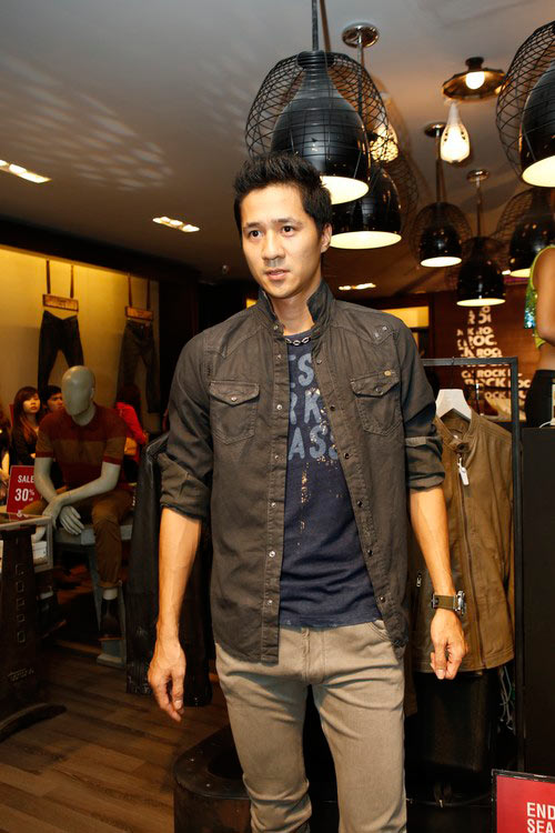 Thanh Hoài sexy với váy lệch vai - 9