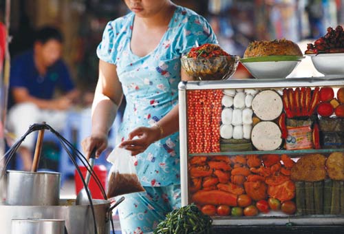 Giò chả dai giòn nhờ hóa chất - 2