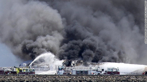 Vụ cháy máy bay ở Mỹ: Người thứ 3 qua đời - 1