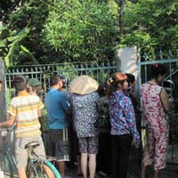 Tin tức trong ngày - Vợ không gặp, chồng nổ mìn tự sát