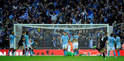 Man City: Không có đất cho kẻ lười nhác - 2