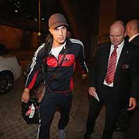 Bóng đá - Lỡ Thái Lan, Persie cấp tốc đến Sydney