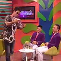 Video Clip Cười - Chém chuối cuối tuần: Phong cách "độc"