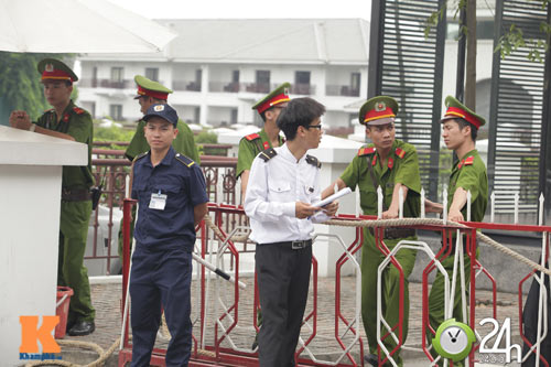 Fan Việt khiến Arsenal "thót tim" - 8