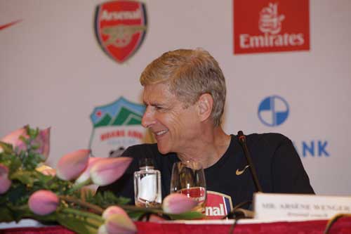 Fan Việt khiến Arsenal "thót tim" - 5