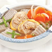Ẩm thực - Canh gà nấu khoai môn