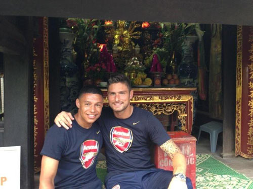 Sao Arsenal & fan Việt: Ngạc nhiên chưa! - 4