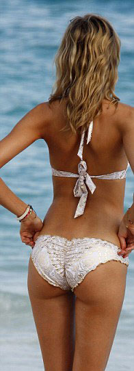 Ngắm cơ thể các thiên thần từ phía sau - 3