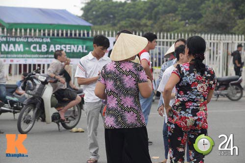 Arsenal tung áo và khuấy đảo Mỹ Đình - 3