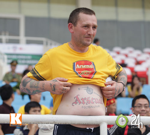 Arsenal tung áo và khuấy đảo Mỹ Đình - 13