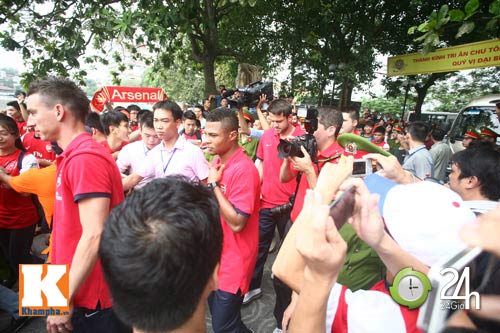 Arsenal: Điều ít biết về công tác bảo vệ - 15