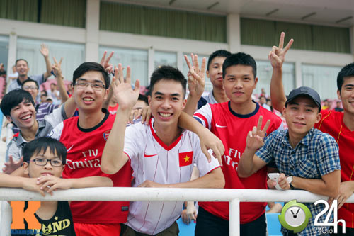 Mỹ Đình dậy sóng đón Pháo thủ - 2