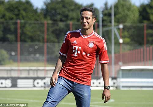 Thiago chính thức ra mắt Bayern - 4