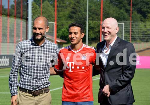 Thiago chính thức ra mắt Bayern - 3