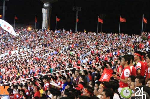 Bên lề VN - Arsenal: Ngày hội bóng đá - 6