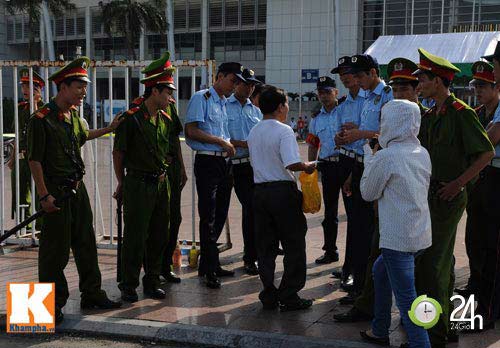 Bên lề VN - Arsenal: Ngày hội bóng đá - 11