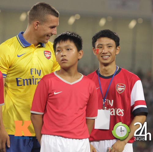 "Running Man" sang Anh: Cổ tích năm 2013 - 4