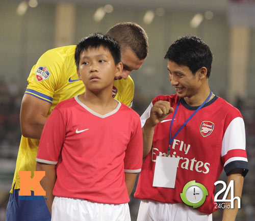 "Running Man" sang Anh: Cổ tích năm 2013 - 3