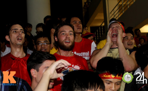 Giao hữu VN-Arsenal: Những CĐV đặc biệt - 10