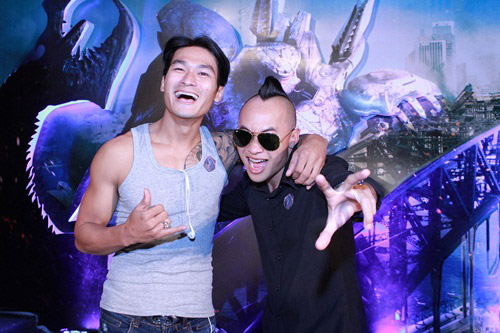 Trí Nguyễn lại đưa “người tình” đi xem phim - 14