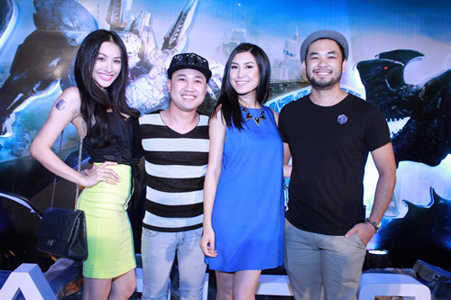 Trí Nguyễn lại đưa “người tình” đi xem phim - 11