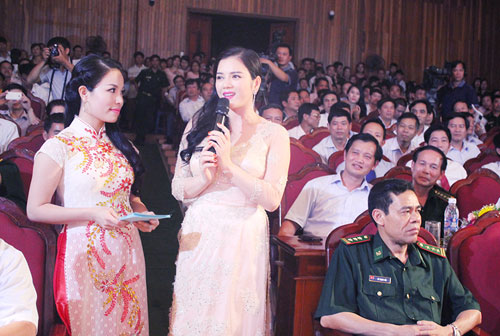 Lý Nhã Kỳ góp 1 tỷ xây dựng nông thôn mới - 5