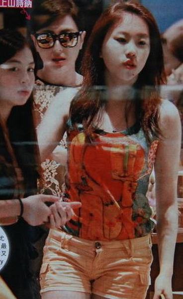 Top 20 tiểu thư đẹp nhất của sao Hoa ngữ - 17