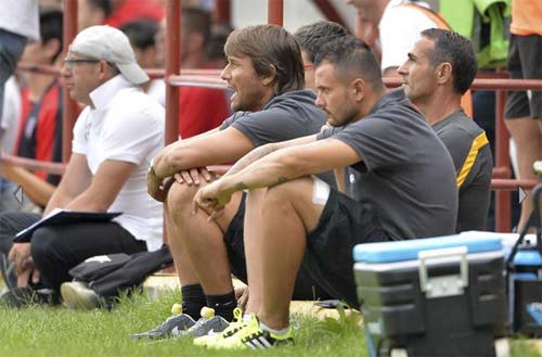 Juventus - Val D`Aosta: Tevez nổ súng - 8