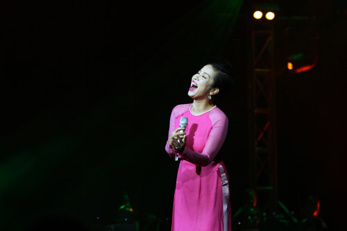 Nổi da gà với Mỹ Linh, Hồng Nhung - 16