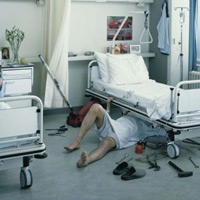 Đã yếu còn đòi ra gió - 2