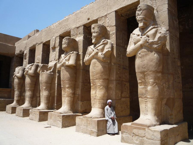 Đây là ngôi đền quan trọng nhất trong quần thể vô số những đền đài lăng tẩm của thời kỳ Ai Cập cổ đại tại thành phố cổ Luxor.