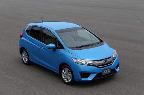 Honda Fit 2014 chỉ chạy 2,7 lít/100km - 1