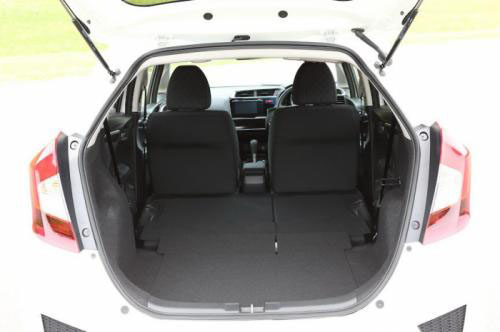 Honda Fit 2014 chỉ chạy 2,7 lít/100km - 12