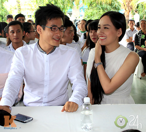Mai Phương Thúy giản dị đến làng trẻ SOS - 4