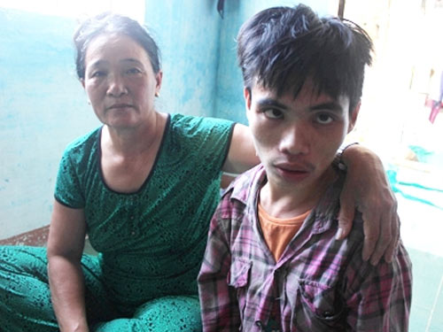 Những người đàn bà đạp sóng vươn khơi - 2