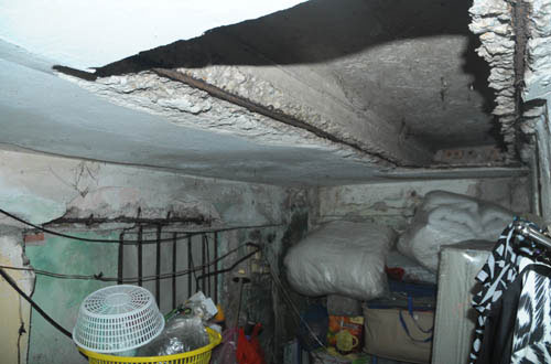 HN: 400 người nín thở sống ở nhà chờ sập - 10