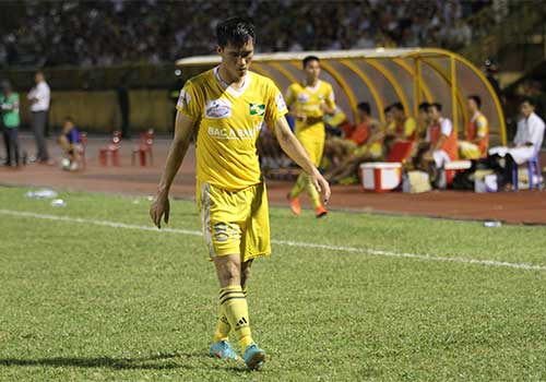 Công Vinh ghi bàn, sân Vinh bùng nổ - 2