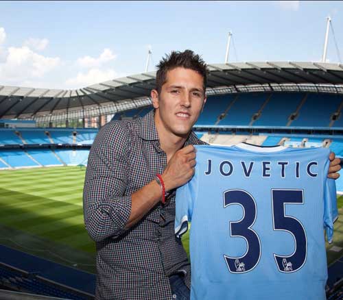 Man City có mạnh bằng MU, Chelsea? - 2