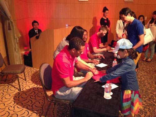 SAO MU rủ nhau shopping ở Nhật - 8