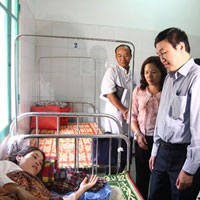 Tin tức trong ngày - Thêm 1 trẻ chết sau tiêm vắc-xin