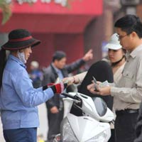 Thị trường - Tiêu dùng - CPI Hà Nội, TP HCM tăng theo giá xăng dầu