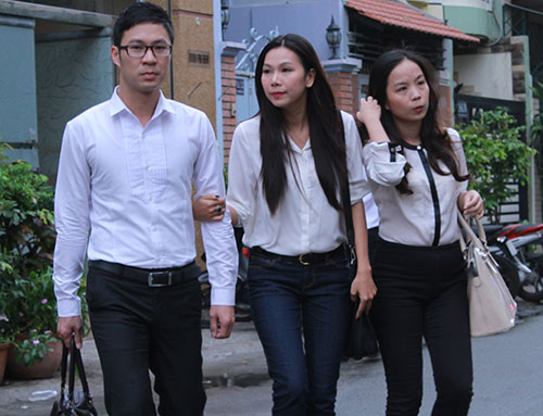 Sao Việt viếng Wanbi trong đêm - 9