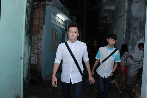 Sao Việt viếng Wanbi trong đêm - 10