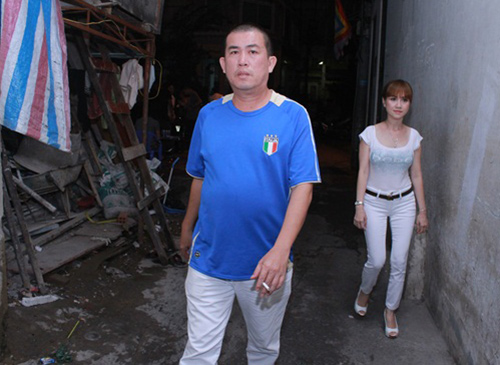 Sao Việt viếng Wanbi trong đêm - 5