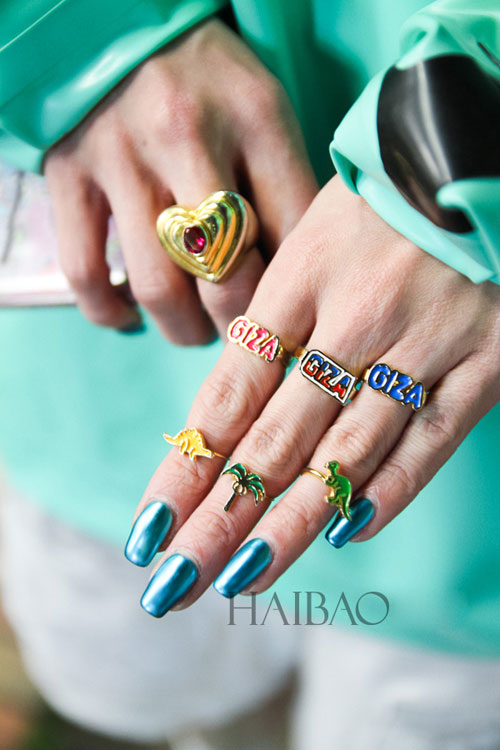 Bạn gái Nhật Bản cá tính đón Thu - 10