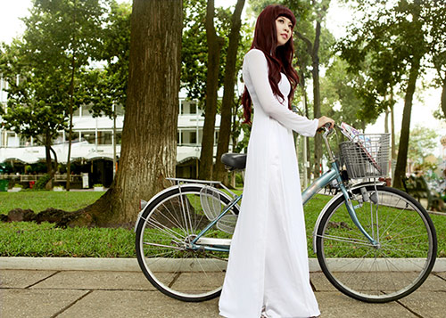 Đàm Thu Trang tinh khôi áo dài trắng - 3