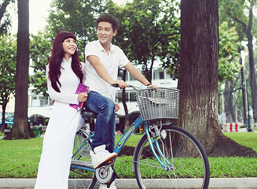 Đàm Thu Trang tinh khôi áo dài trắng - 12