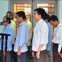 Pháp luật - Án tù cho "băng" làm văn bằng, chứng chỉ giả