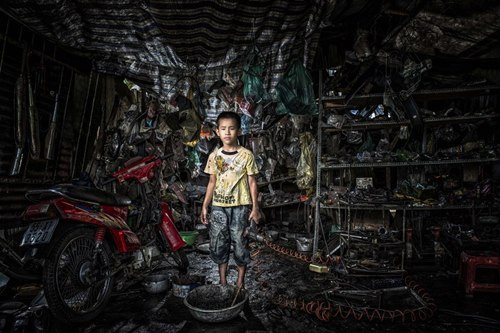 Hồ Quang: Nhiếp ảnh gia của trẻ em nghèo - 7